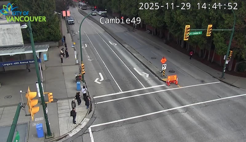 Cambie St & W 49th Ave - E