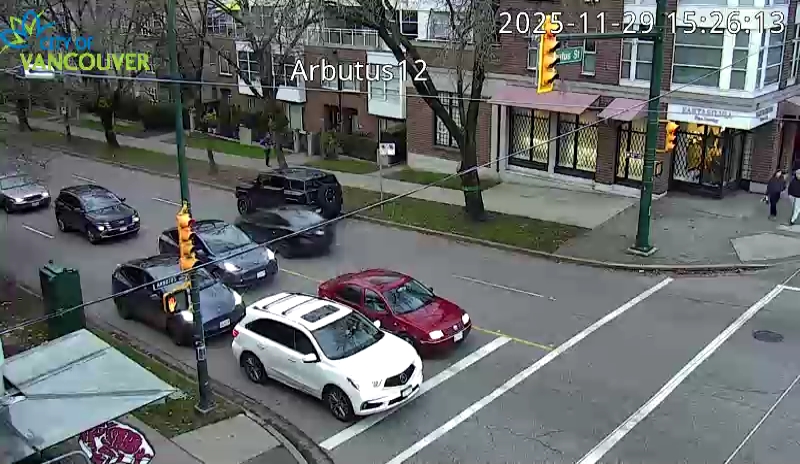 Arbutus & W 12th - West