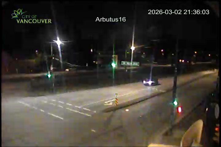 Arbutus & W 16th - South