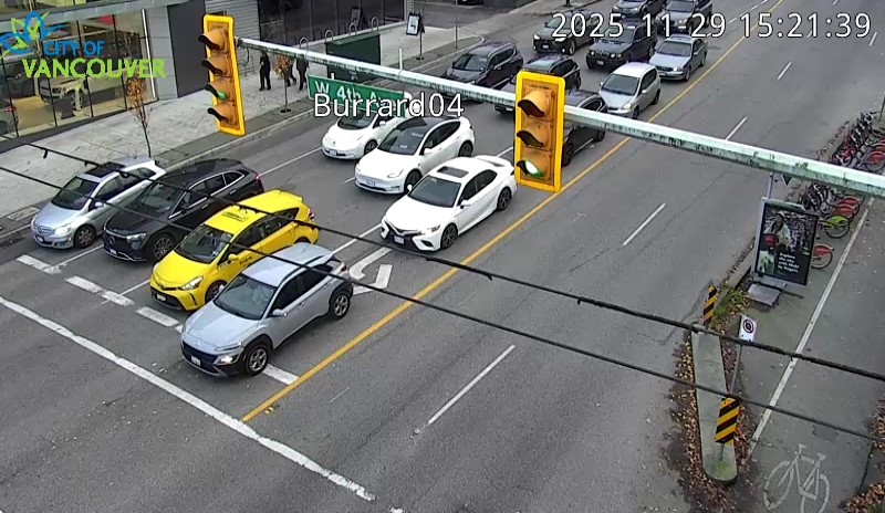 Burrard St & W 4th Ave - South