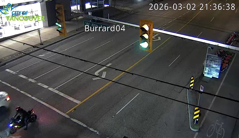 Burrard St & W 4th Ave - South