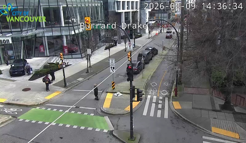 Burrard St & Drake St - E