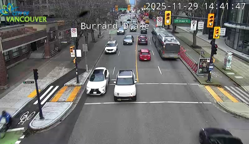 Burrard St & Drake St - N