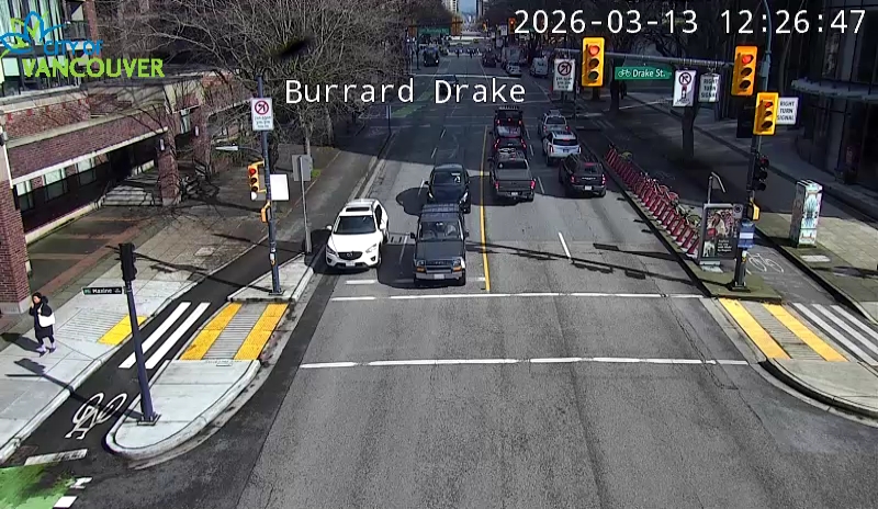 Burrard St & Drake St - N