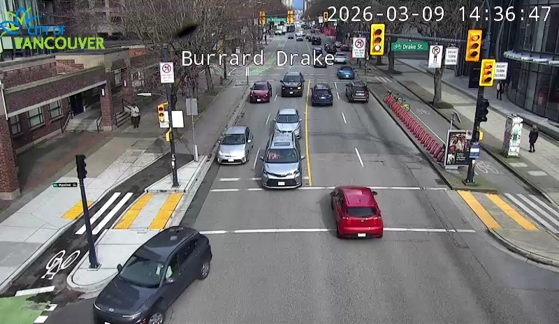 Burrard St & Drake St - N