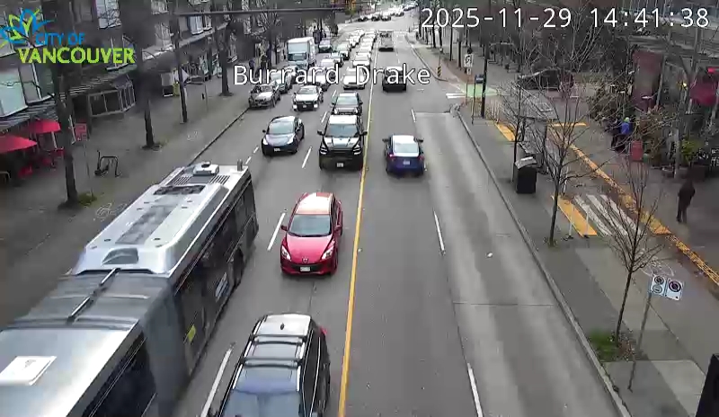 Burrard St & Drake St - S