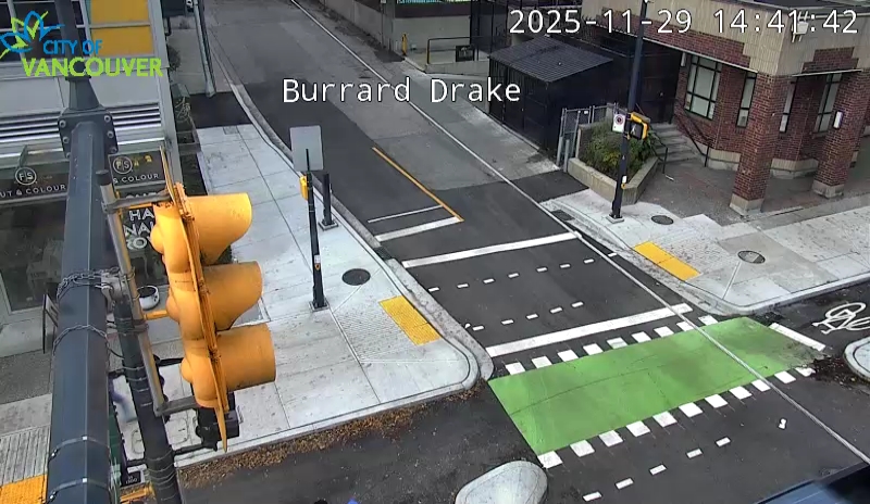 Burrard St & Drake St - W