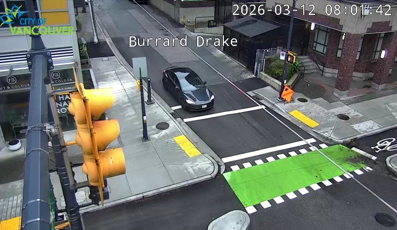 Burrard St & Drake St - W