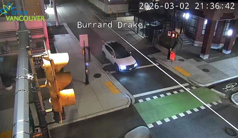 Burrard St & Drake St - W