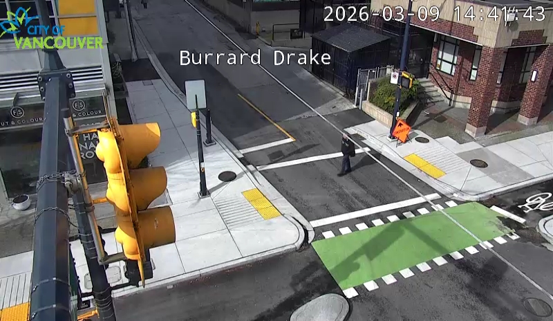 Burrard St & Drake St - W