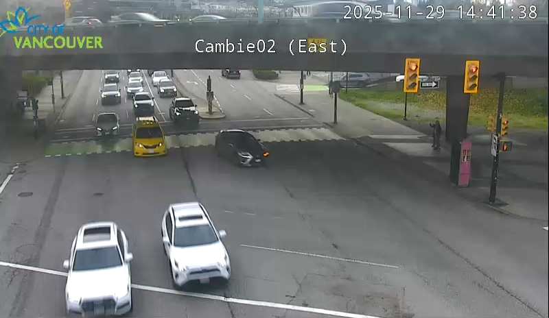 Cambie St & W 2nd Ave - East/West