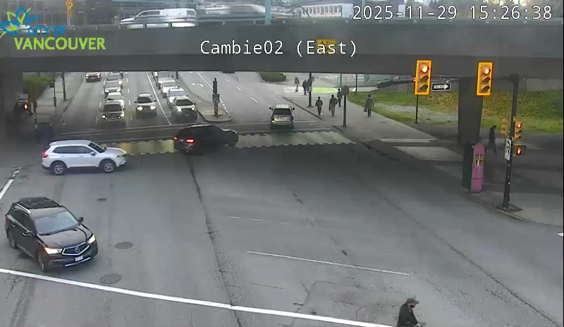 Cambie St & W 2nd Ave - East/West