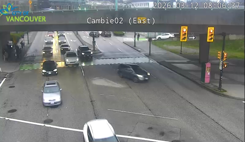Cambie St & W 2nd Ave - East/West