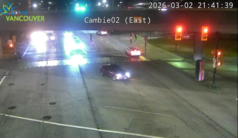 Cambie St & W 2nd Ave - East/West