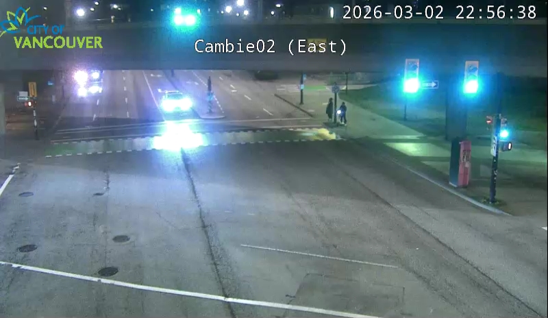 Cambie St & W 2nd Ave - East/West