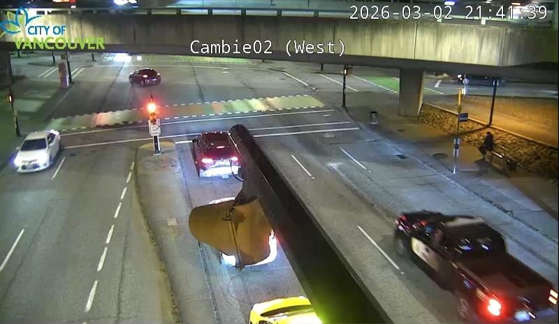 Cambie St & W 2nd Ave - West/East
