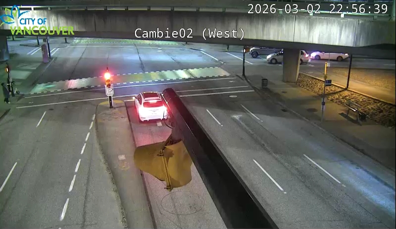 Cambie St & W 2nd Ave - West/East