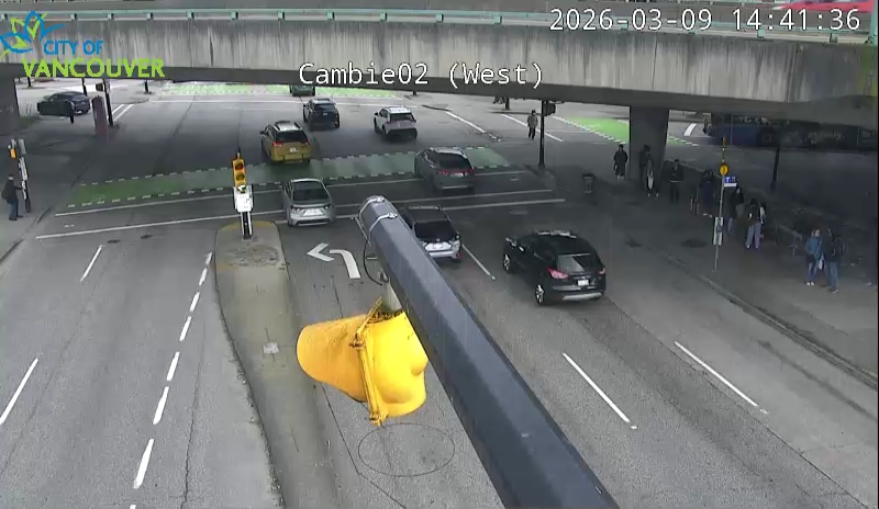 Cambie St & W 2nd Ave - West/East