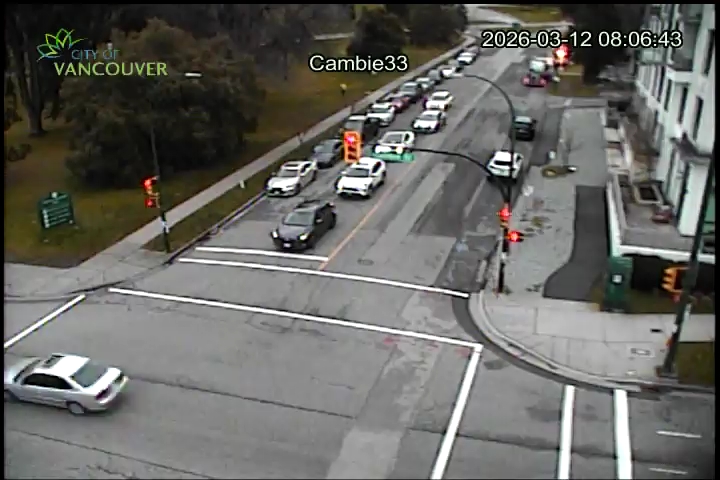 Cambie St & W 33rd Ave - E