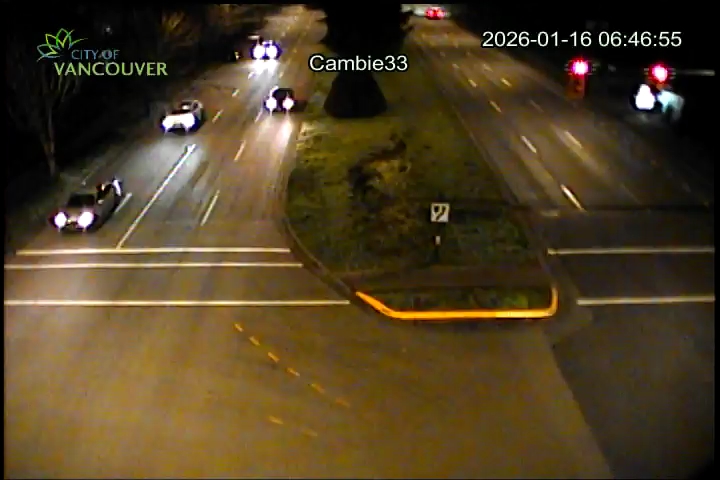 Cambie St & W 33rd Ave - N