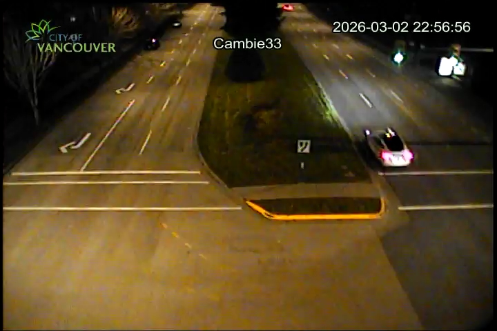Cambie St & W 33rd Ave - N