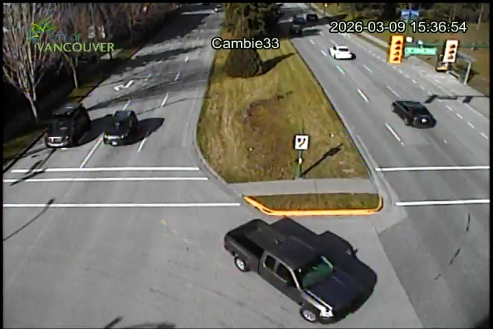 Cambie St & W 33rd Ave - N