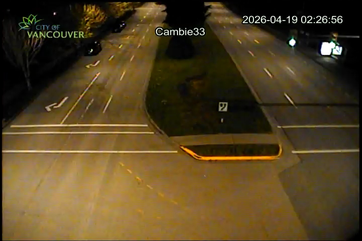 Cambie St & W 33rd Ave - N