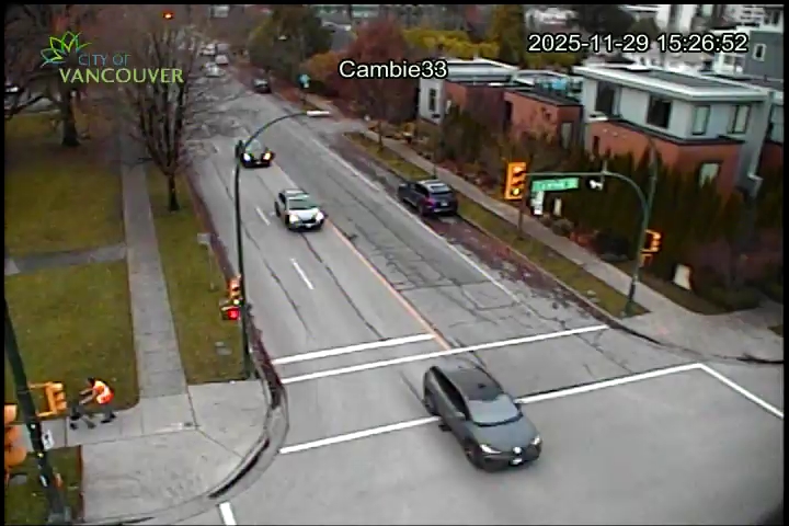 Cambie St & W 33rd Ave - W