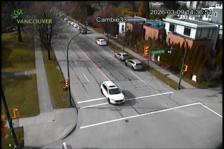 Cambie St & W 33rd Ave - W