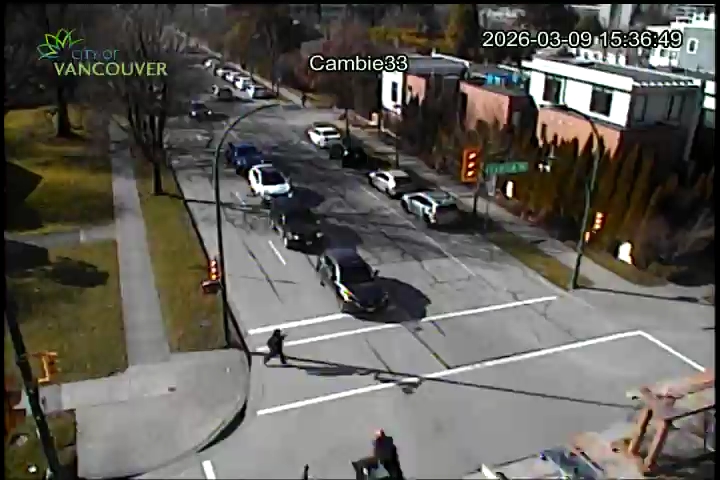 Cambie St & W 33rd Ave - W