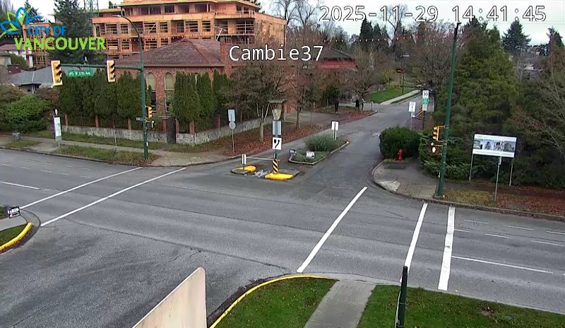 Cambie St & W 37th Ave - E