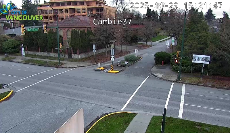 Cambie St & W 37th Ave - E