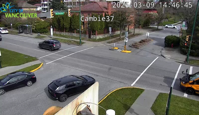 Cambie St & W 37th Ave - E