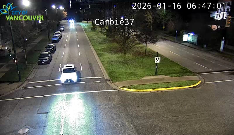 Cambie St & W 37th Ave - N