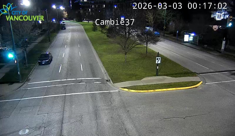 Cambie St & W 37th Ave - N