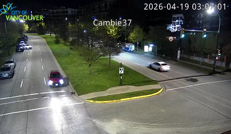 Cambie St & W 37th Ave - N