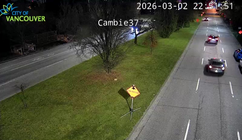 Cambie St & W 37th Ave - S