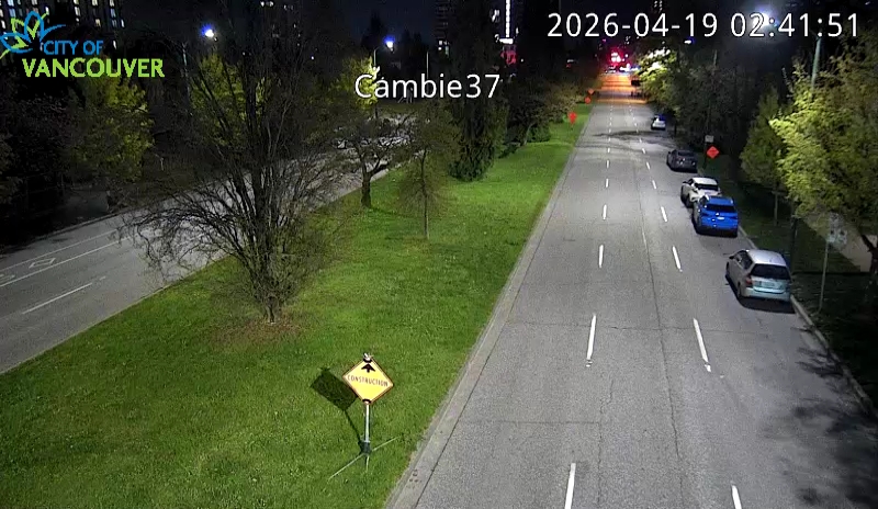Cambie St & W 37th Ave - S
