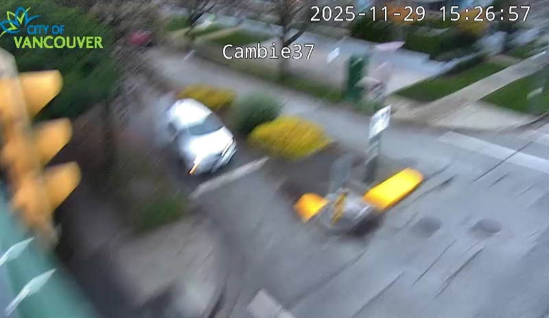 Cambie St & W 37th Ave - W