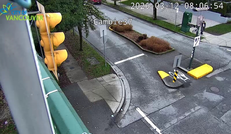 Cambie St & W 37th Ave - W