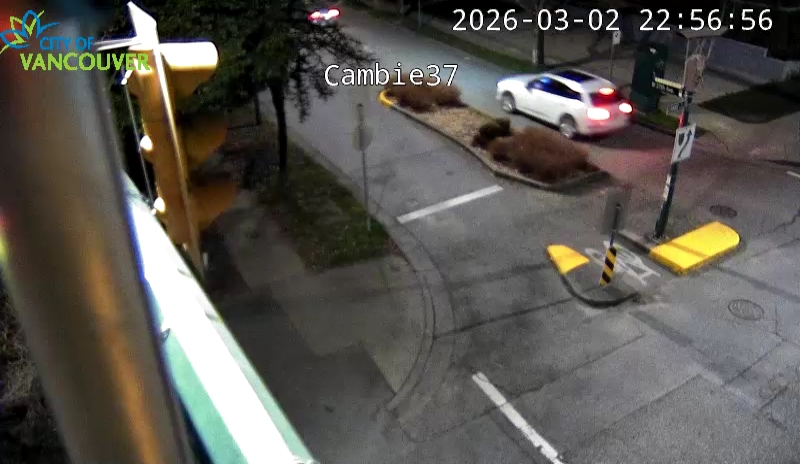 Cambie St & W 37th Ave - W