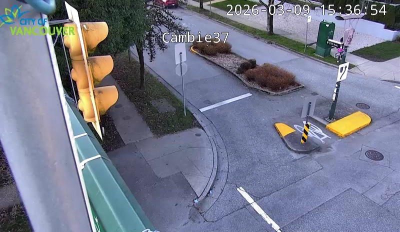 Cambie St & W 37th Ave - W