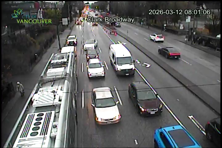 Clark Dr & E Broadway - E