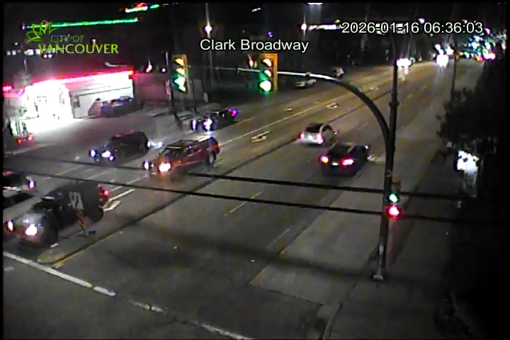 Clark Dr & E Broadway - N