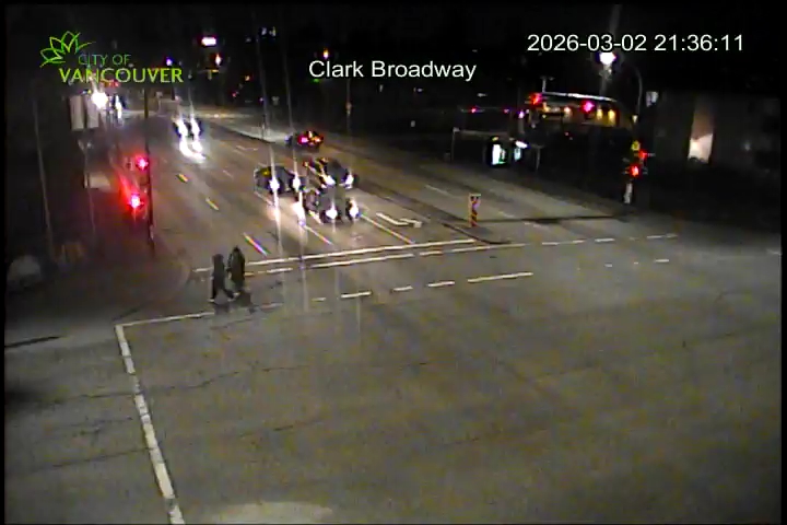 Clark Dr & E Broadway - S