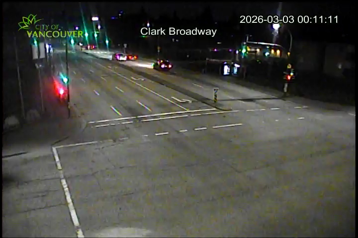 Clark Dr & E Broadway - S