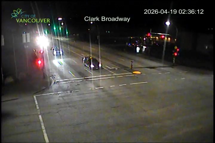 Clark Dr & E Broadway - S