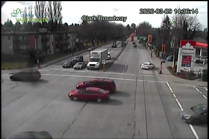 Clark Dr & E Broadway - W