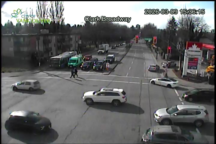 Clark Dr & E Broadway - W