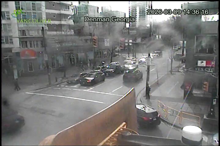 W Georgia St & Denman St - South